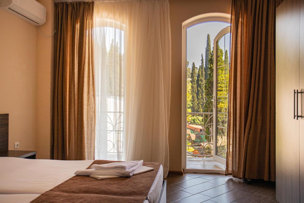 Hotel Nikopoli On Vodopadnaya 21А New Athos 외부 사진
